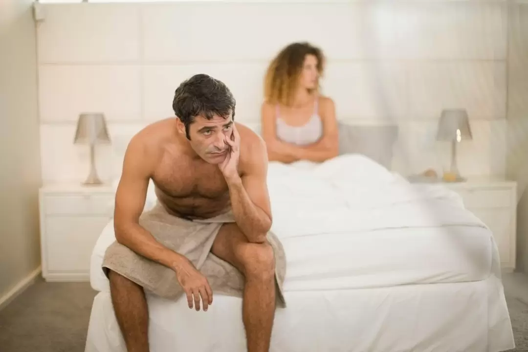 Κακή ισχύς σε έναν άνθρωπο και την αύξηση του Eroboost -Capsules